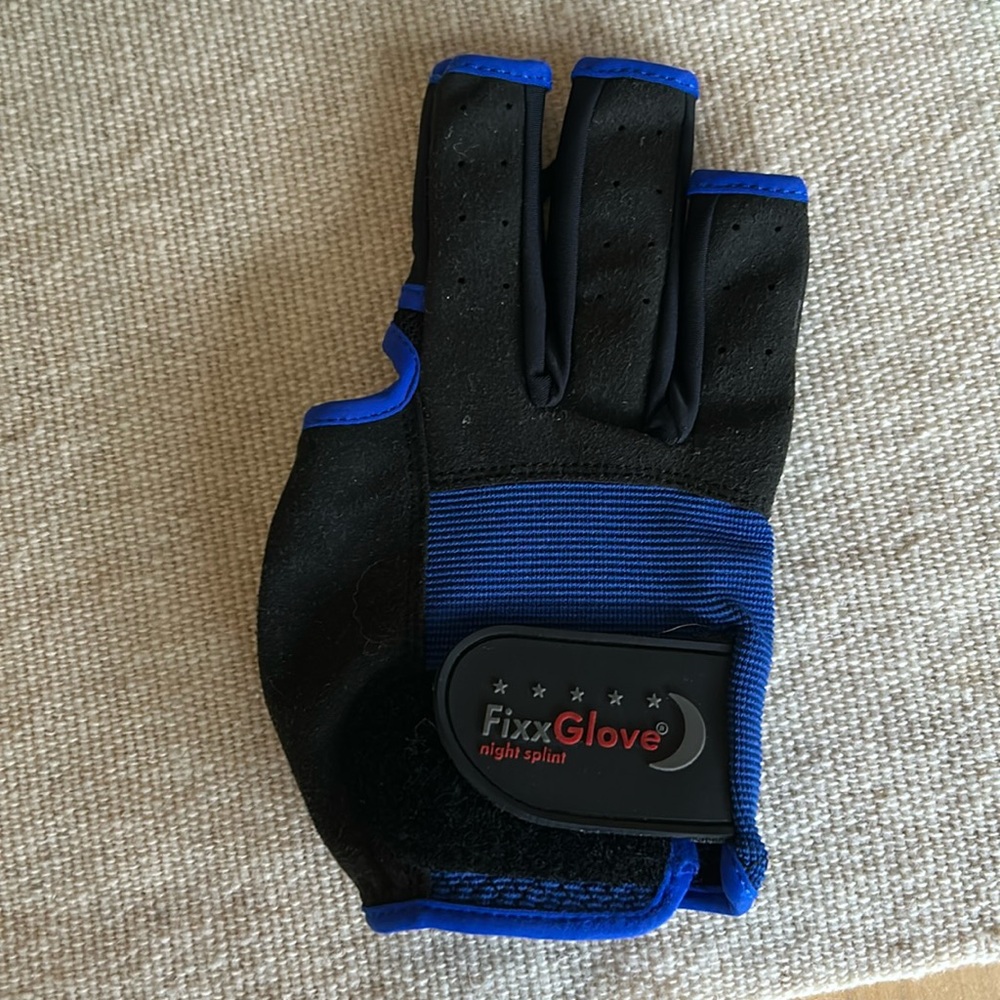 Fixx Glove FixxGlove Orthosis size small for Duyputren’s Contracture